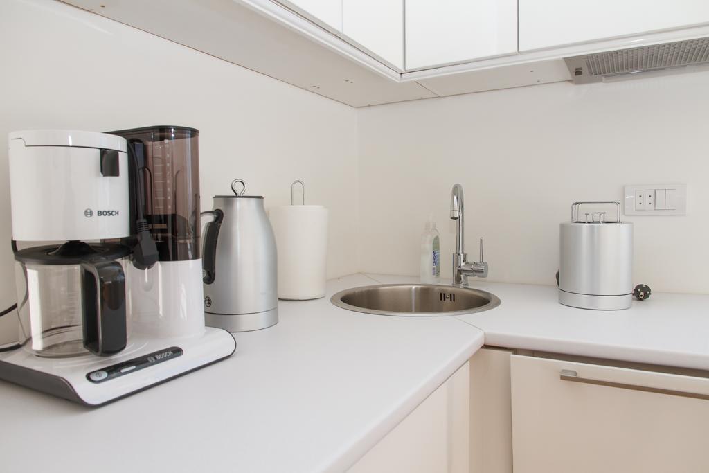 Apartment Slavia District Белград Номер фото